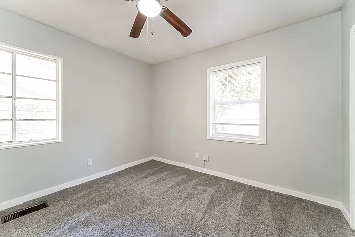 3151 Shirley Dr — Photo 9