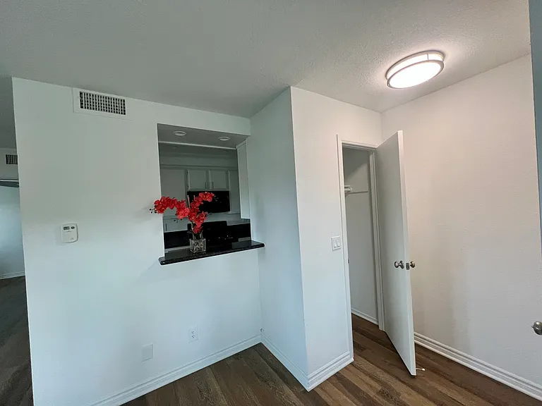 Chapman Woods — Photo 10