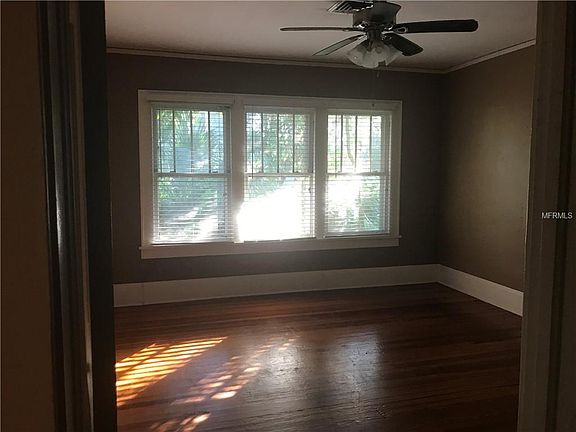 4th image of 2200 Avenue E NW