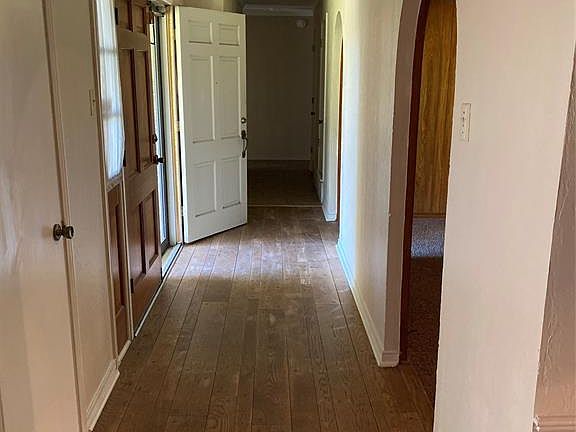 5th image of 939 Clint Smith Dr