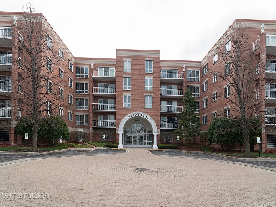 1st image of 4655 N Cumberland Ave APT 319