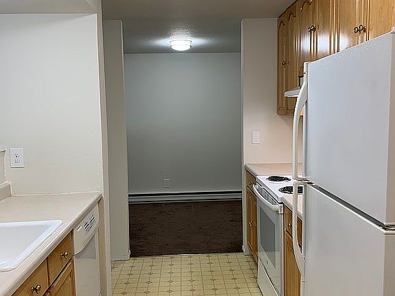 Kitchen & dining