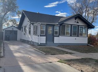 2722 Maxwell Ave, Cheyenne, WY 82001