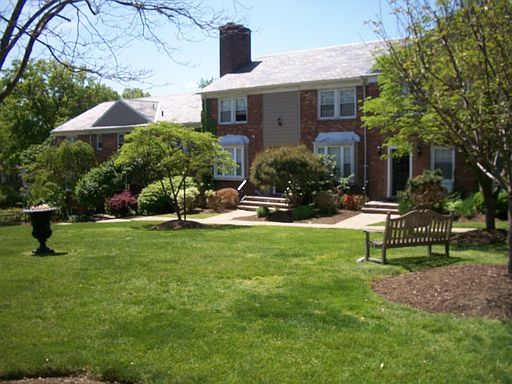 2nd image of 190 Millburn Ave APT B1
