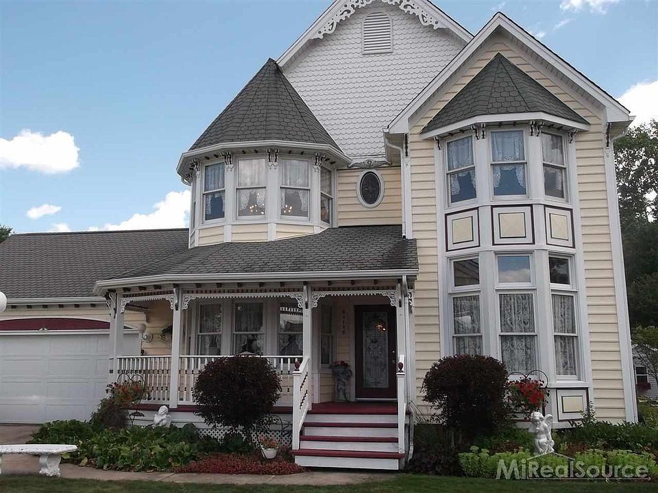 1st image of 212 Victoria Ct