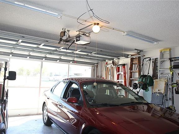 3rd image of 4161 Orchid Blvd