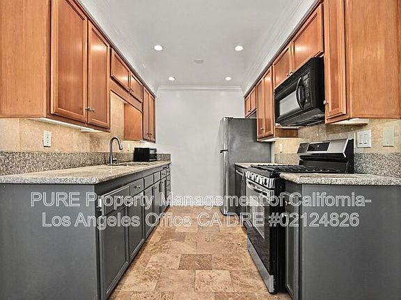 5th image of 1527 Harvard St APT 3