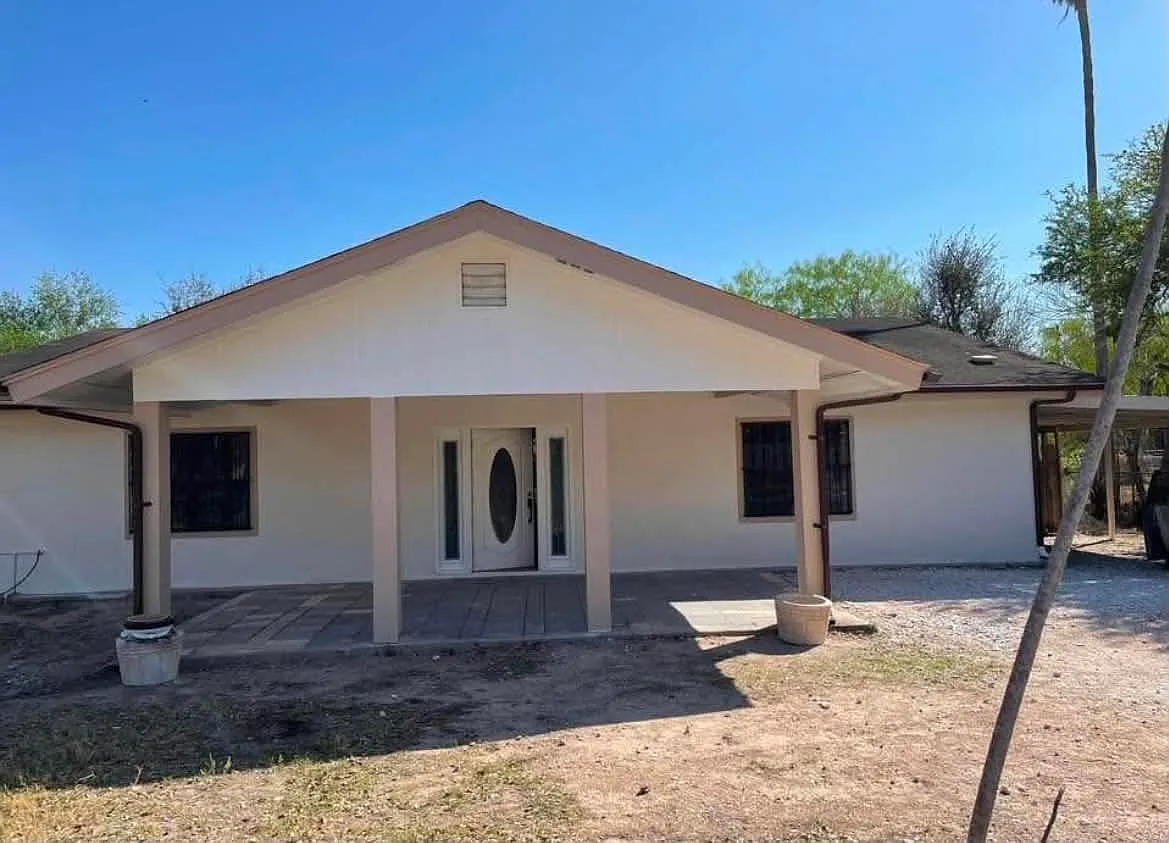 3 bed, 1000 sqft, $950 — Photo 2
