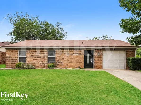 2017 Paisley St, Denton, TX 76209