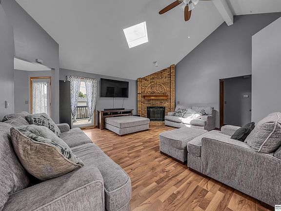 3rd image of 3507 Lookingglass Dr
