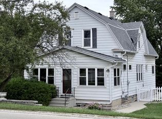 8860 S 5th Ave, Oak Creek, WI 53154