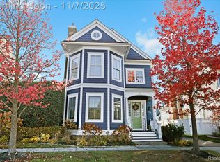 798 Taylor Ln, Canton, MI 48188