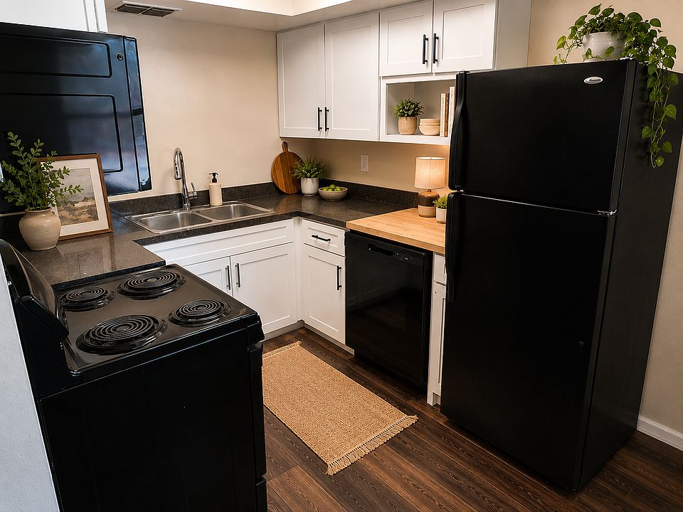 1st image of 5501 70th Ave N #18