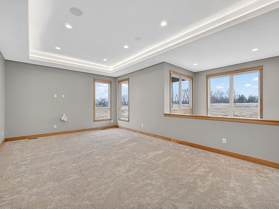 3rd image of 284 Alder Blvd