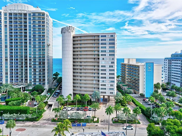4100 Galt Ocean Dr #610 — Photo 39