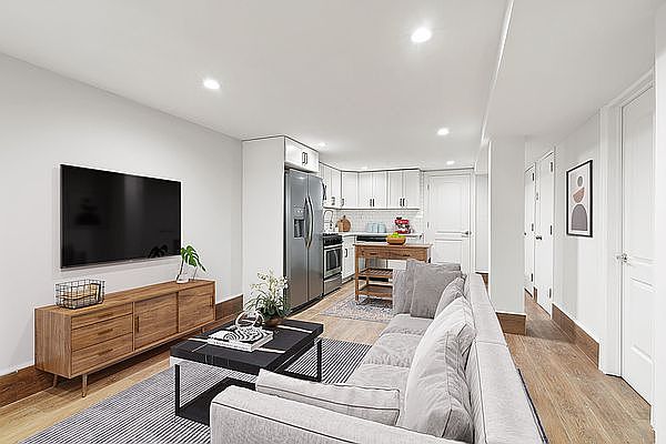 1st image of 762 Lincoln Pl #1