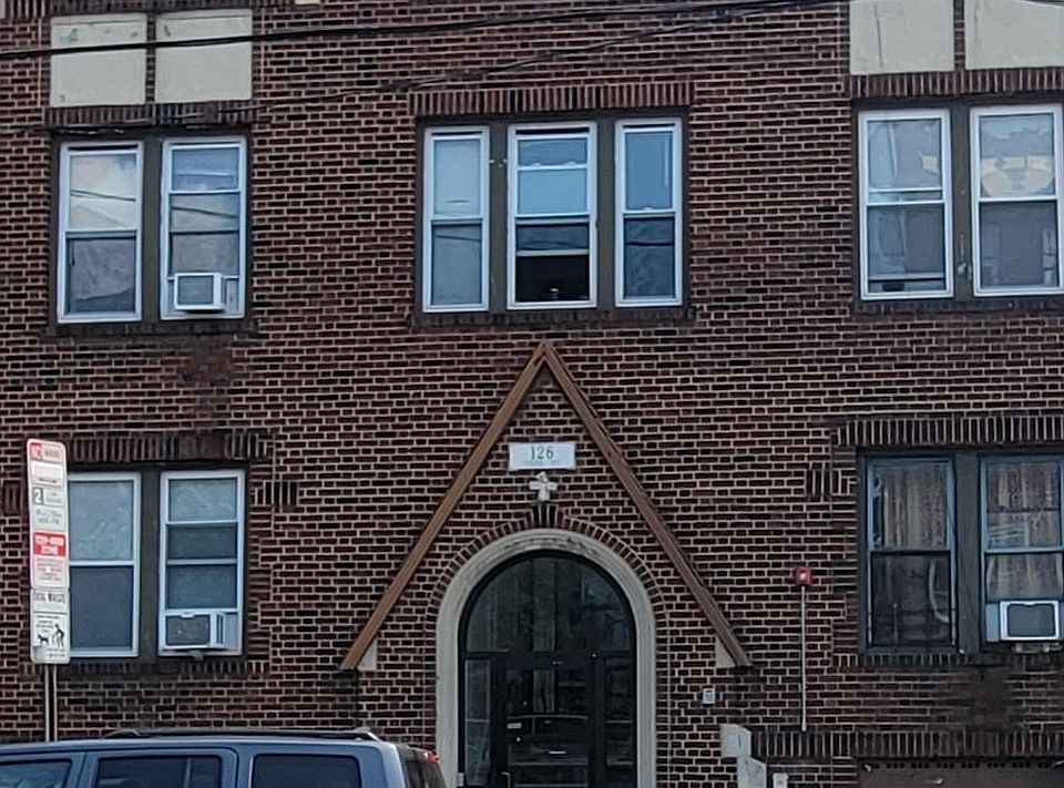 2nd image of 15 Prospect St #130-B200