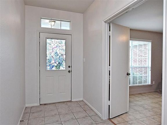 3rd image of 20905 Little Ln