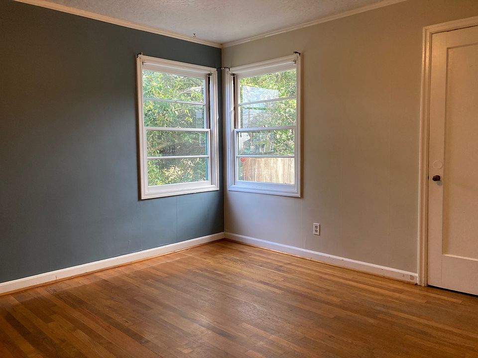 1st image of 6376 N Vancouver Ave
