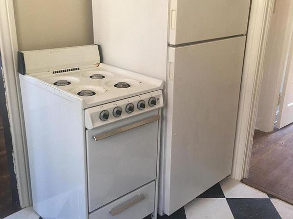 5th image of 500 S El Molino Ave APT 4