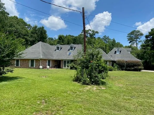62125 Laudze Rd, Bogalusa, LA 70427