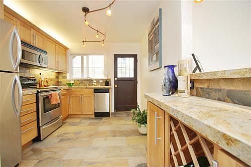 4th image of 8061 Greenridge Dr APT 34