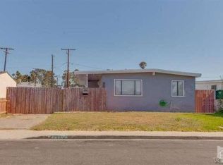 708 E Scott St, Port Hueneme, CA 93041