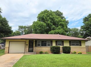 1225 E Rosebrier Street, Springfield, MO 65804