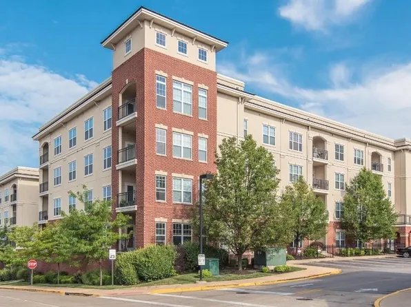 1251 Strassner Dr APT 2204, Saint Louis, MO 63144