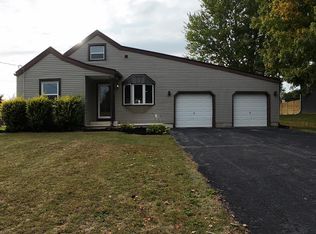 225 Aumiller Park Dr, Bucyrus, OH 44820