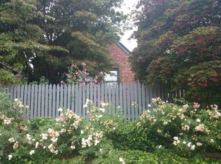 2301 46th Ave SW, Seattle, WA 98116