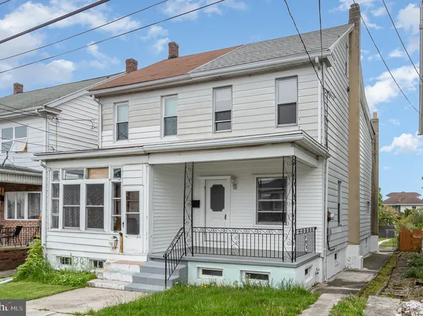 28 S 2nd St, Frackville, PA 17931