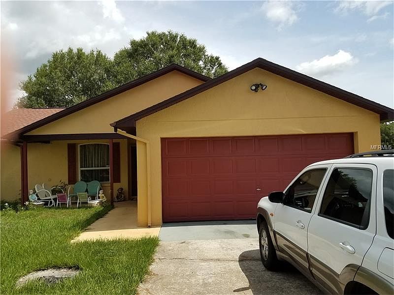 1st image of 228 Canterbury Ct