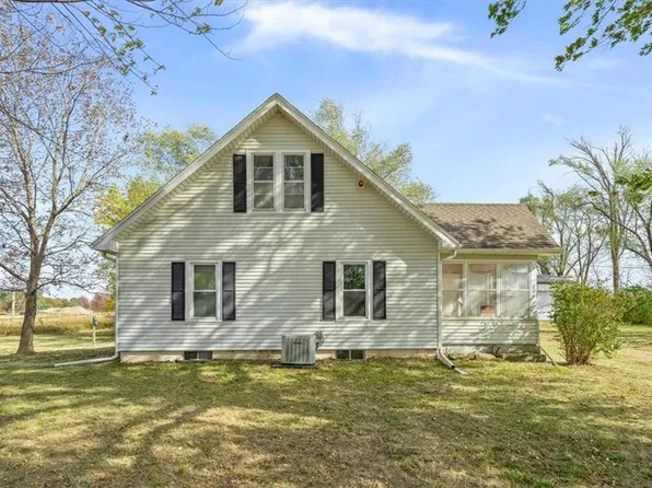 306 NW 601st Rd, Clinton, MO 64735