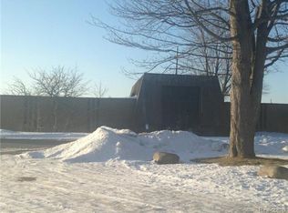 18111 Telegraph Rd, Brownstown, MI 48174