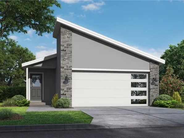 812 Glenn Cir, Raymore, MO 64083