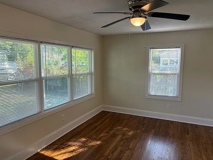 3 bed, 1.0 bath, 863 sqft, $995 — Photo 4