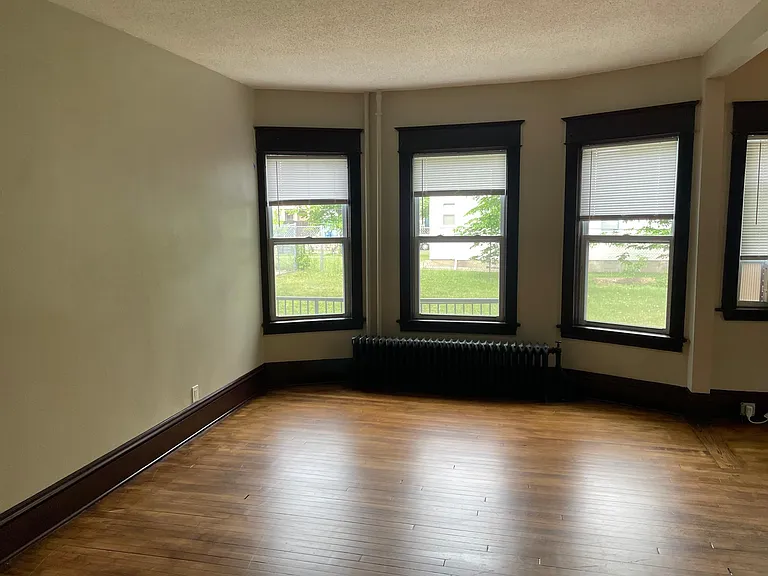 277 Aurora Ave #1 — Photo 8