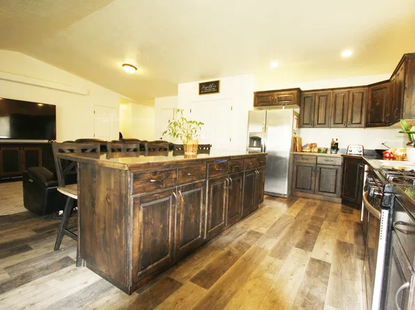 2338 E 4300 S, Vernal, UT 84078