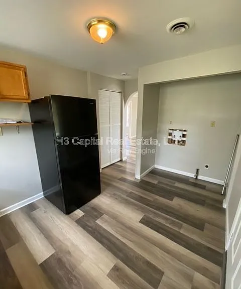 1693 Market St — Photo 13