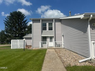 1412 9th Ave NE, Jamestown, ND, 58401