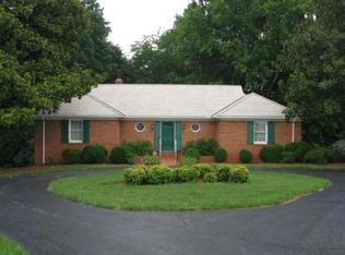 81 Sunnybrook Ln, Boones Mill, VA 24065