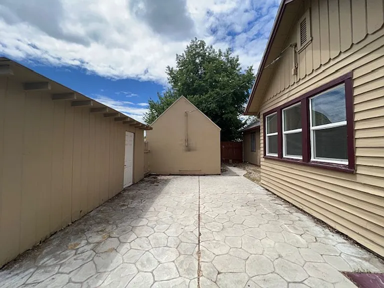 4022 N Christine St — Photo 18