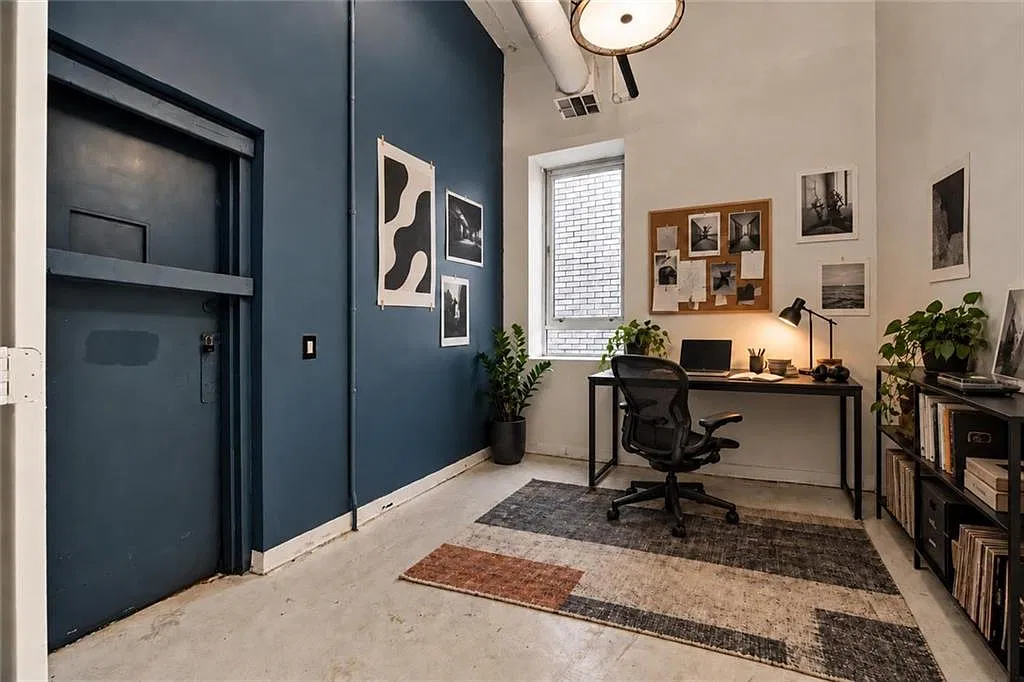 2 bed, 1.0 bath, 1130 sqft, $1,795 — Photo 1