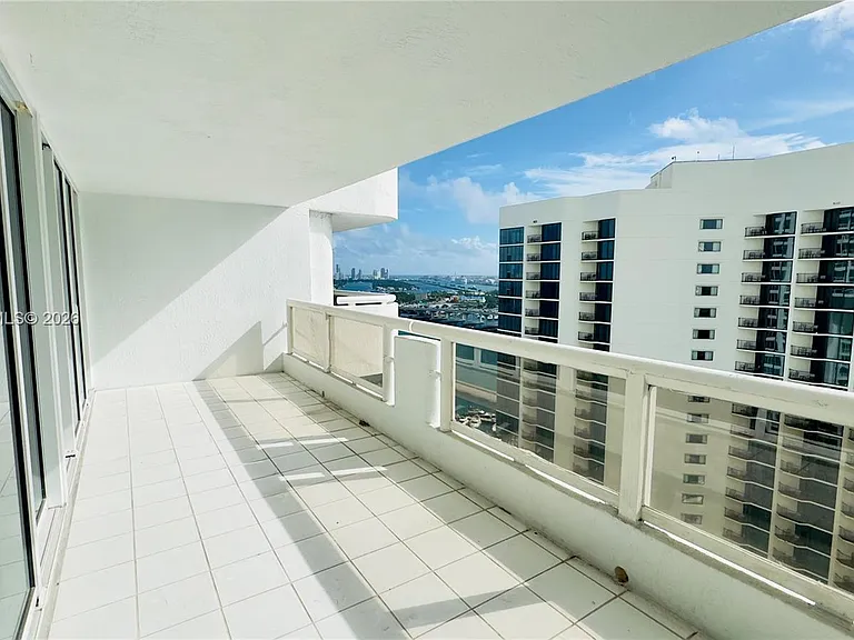 1717 N Bayshore Dr #A-3242 — Photo 16
