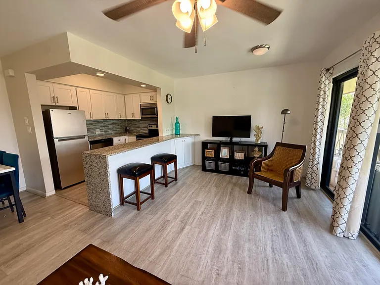 3208 SE 11th St #202 — Photo 5