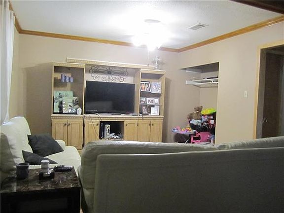 4th image of 1312 Gaudet Dr
