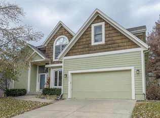 5904 W 153rd Ter, Overland Park, KS 66223