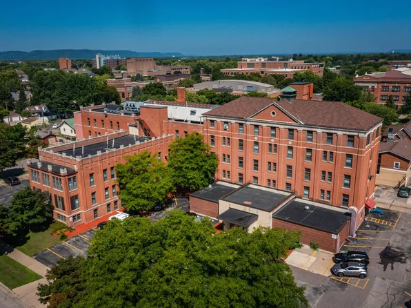 1707 Main St, La Crosse, WI 54601