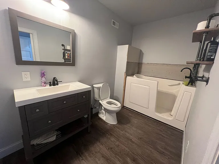 200 S Main St #2F — Photo 36